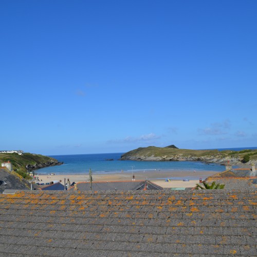 DSC_0837 View of beach from B3276 (low rise)